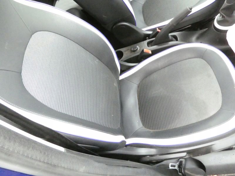 фото №6, Renault twingo iii сидіння сидіння заднє сидіння оббивка