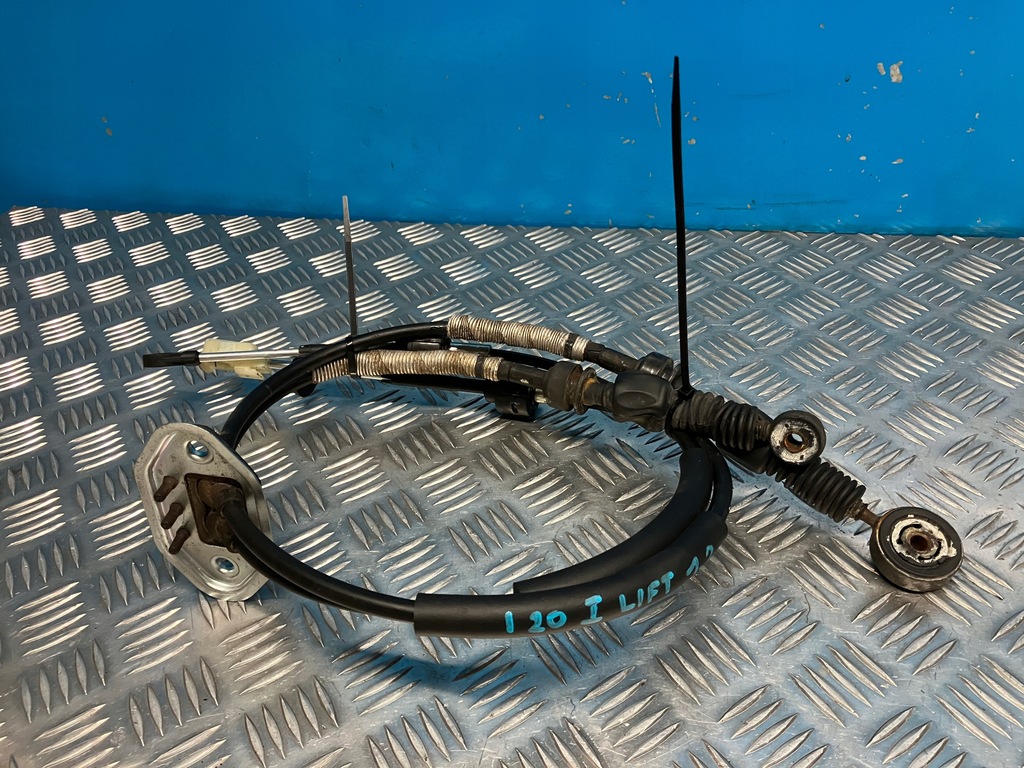 фото №1, Hyundai i20 2012 r 1,2 тросы переключения передач коробки