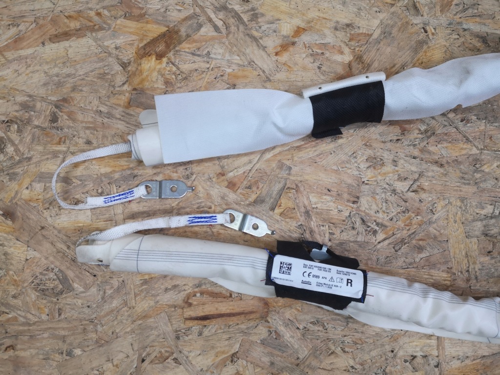 фото №2, Jeep renegade шторка безопасности правая lift 00520901500