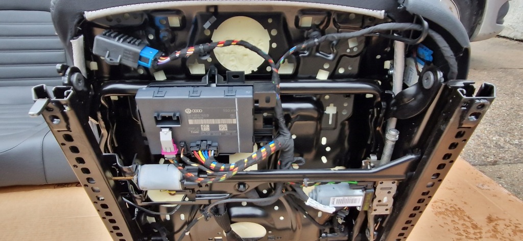 фото №7, Сиденья заднее сиденье vw passat b8 full кожа электрика nowe комплект usa