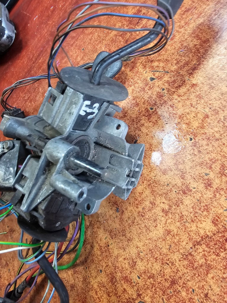 Замок запалювання ключ bmw e34 11602760 в Україні