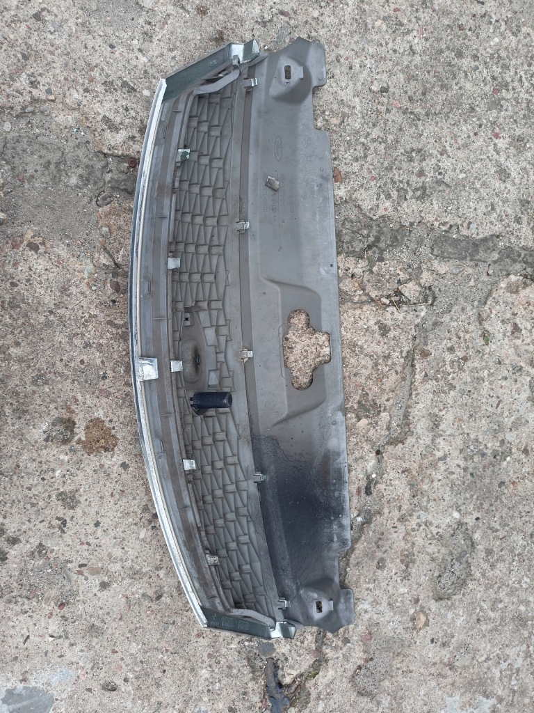 Ford mondeo mk3 рестайлинг  решётка  передняя ,решётка радиатора в Украине