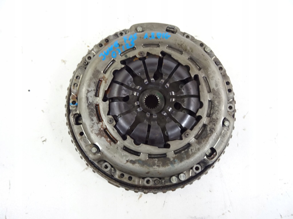 Juke f15 lift 1.2 dig зчеплення комплект 302100495r 301013644r 123104345r Оригінал