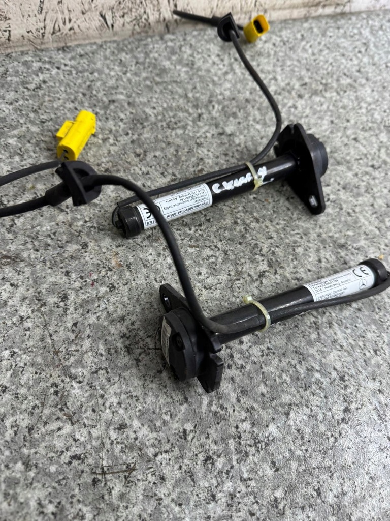 фото №6, Патрон piroteczniczny капот лівий=правий mercedes c klasa w205 2014-2021