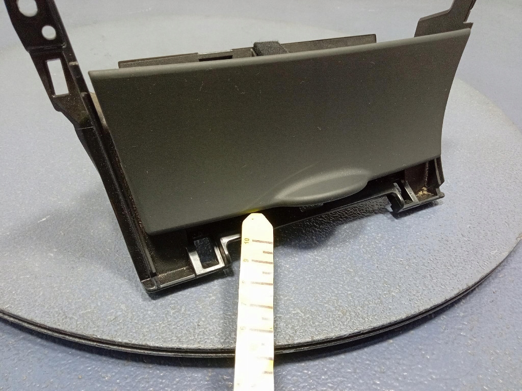 фото №14, Toyota corolla x e15 06- пепельница 55440-12100