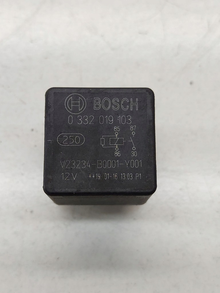 фото №1, Audi a6 allroad c5 2003 реле 0332019103