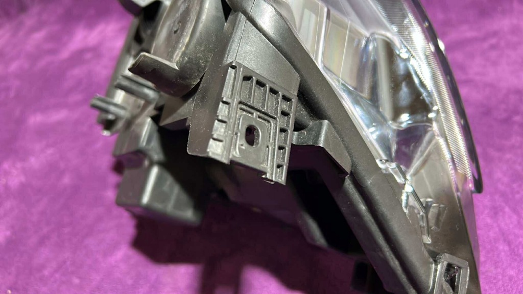 Купити Фара maserati levante рестайлінг  full led ліва європа cała