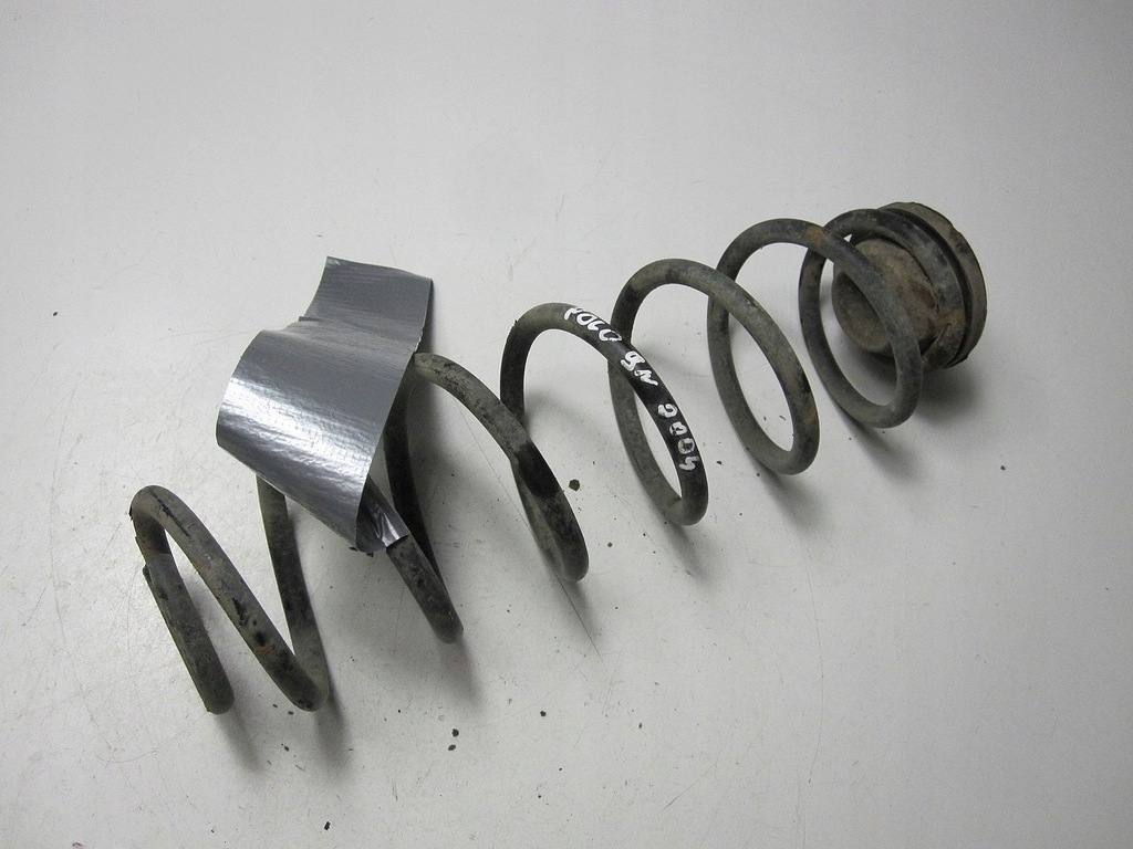 фото №1, Пружина задняя задняя vw polo 9n 04r