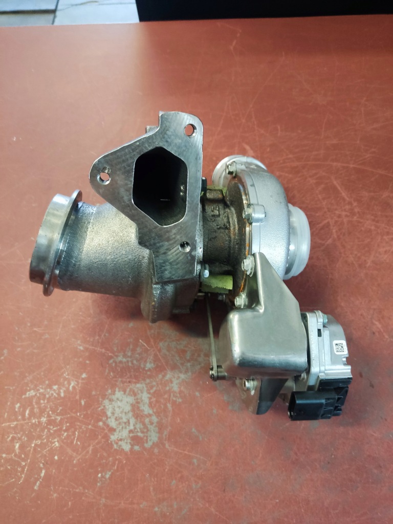 фото №9, Турбонагнетатель mercedes vito w639 a6460901580 nowa