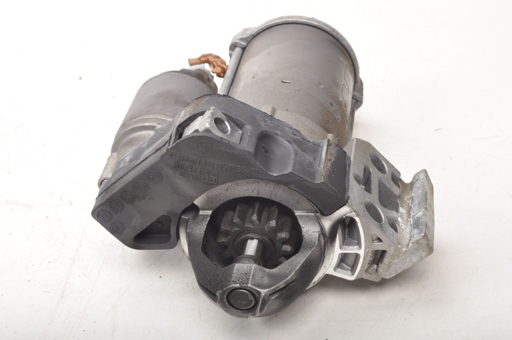 Bmw f20 1.5 16v стартер 8570849 Недорого