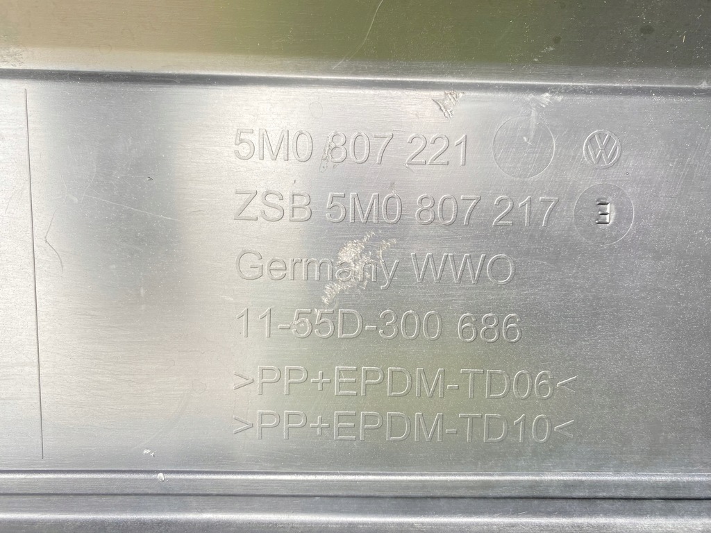 фото №13, Бампер перед передний vw golf 5 v plus + 5m0 2004-2009