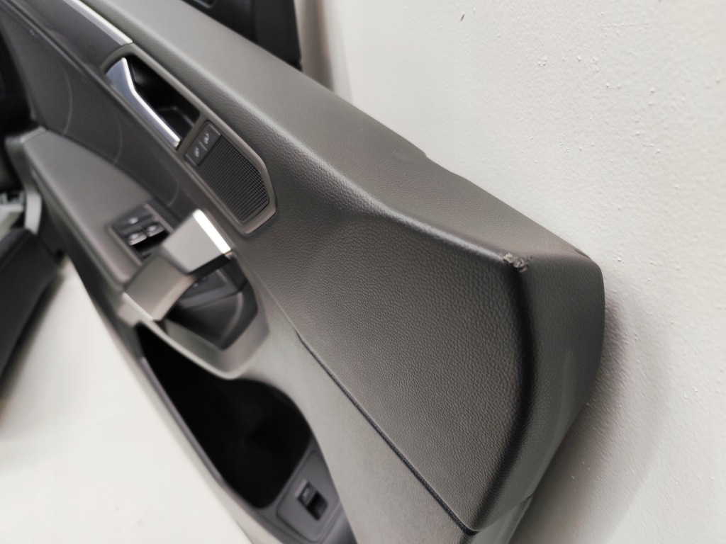 фото №12, Vw tiguan ii allspace r-line сидіння заднє сидіння обшивки 7osób комплект