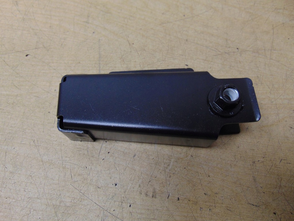 фото №1, Кронштейн поперечина кронштейн правый vw crafter ii