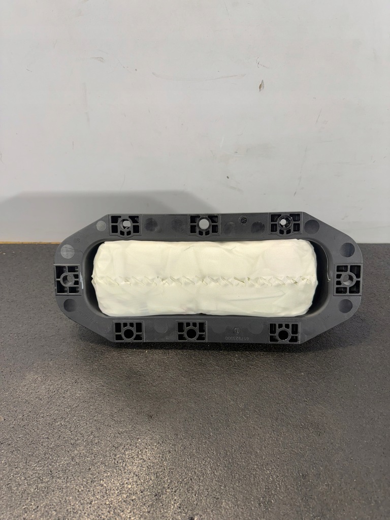 фото №1, Подушка воздушная пассажира land rover discovery sport 2019 fk72044a74ab