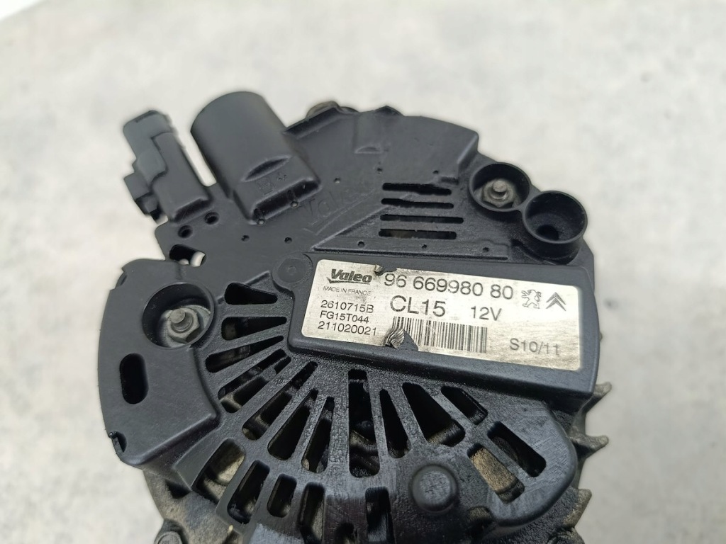 Генератор peugeot 5008 9666998080 2610715b fg15t044 211020021 1.6 thp Киев