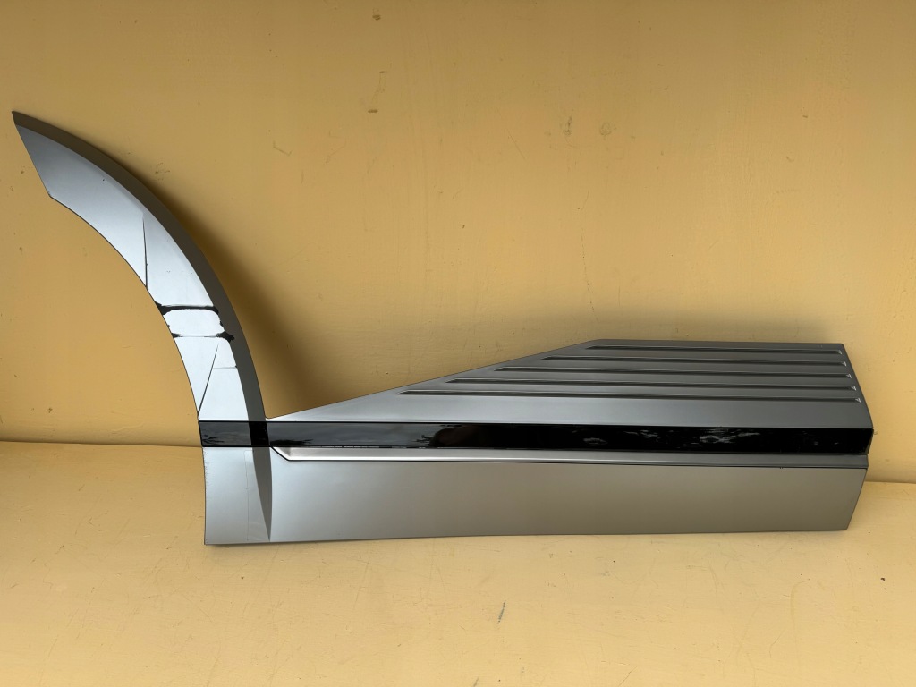 фото №1, Hyundai ioniq v 5 21r- молдинг дверь правый задняя правая задняя