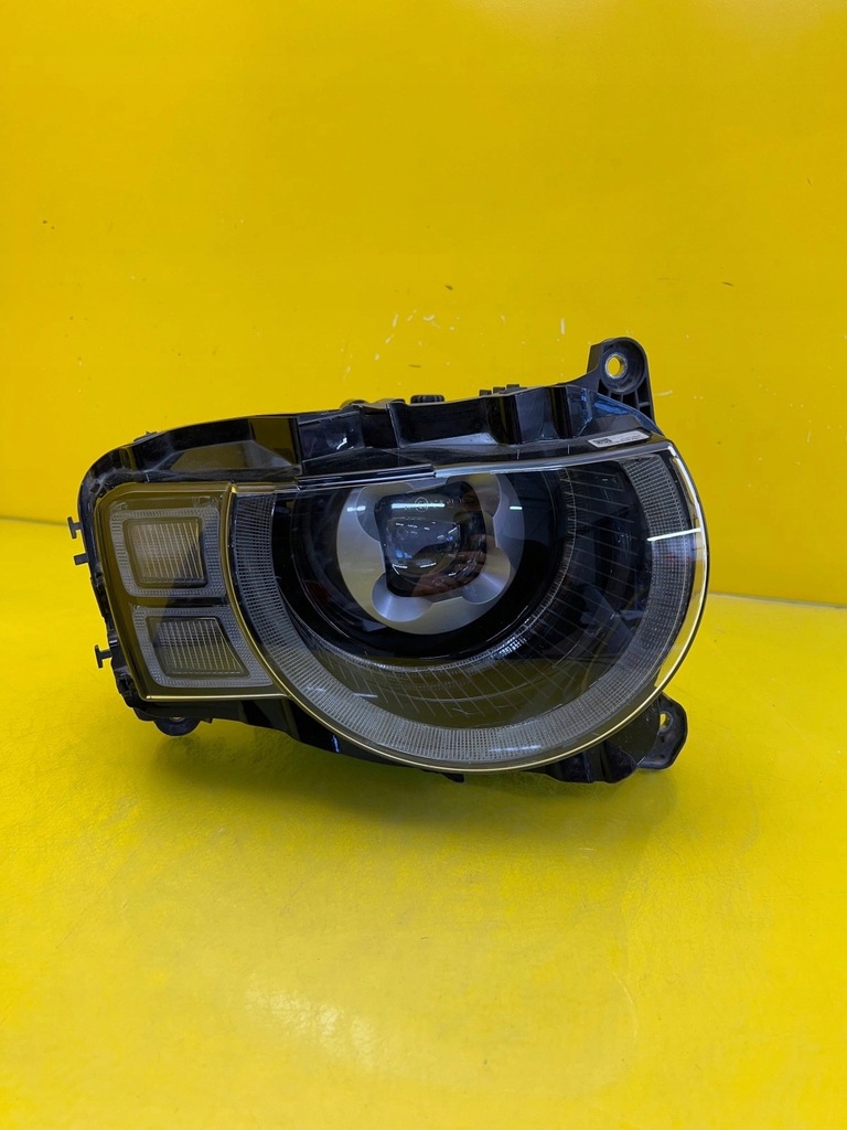 фото №1, Лампа правая land rover defender 2 l663 20- full led l8b2-13w029-ef