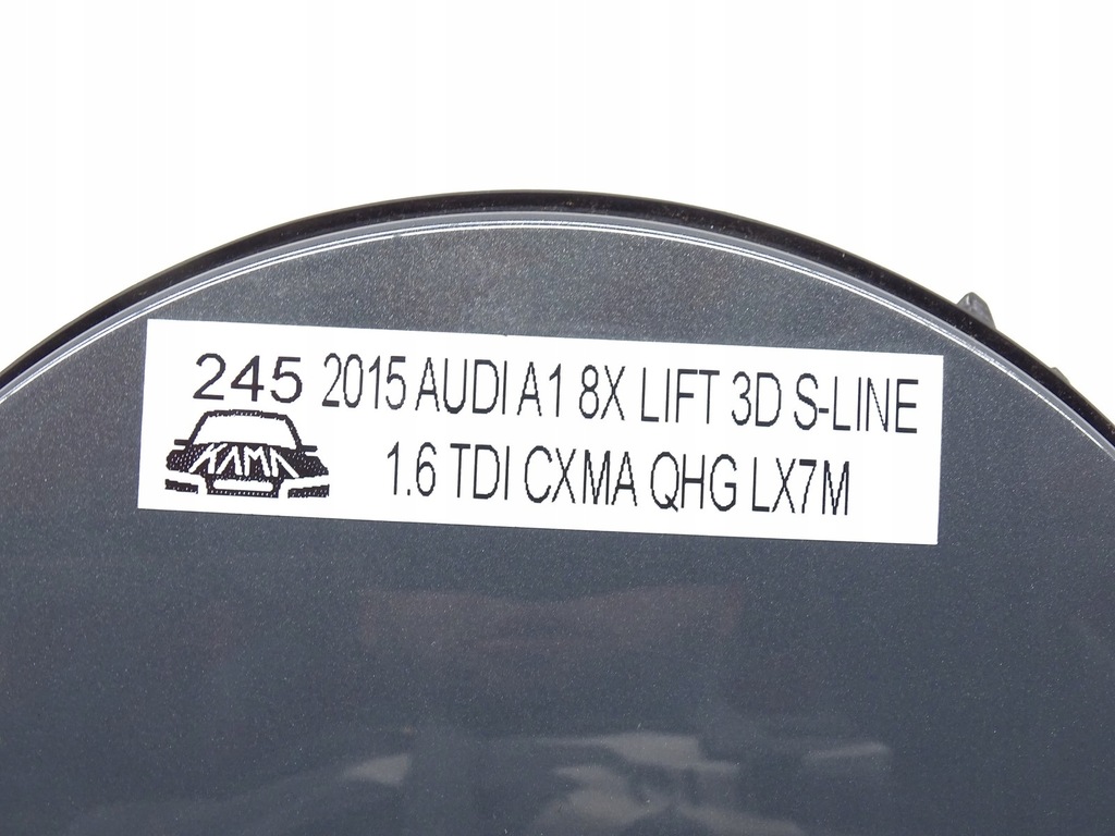 фото №8, Основание + крышка заливной топлива audi a1 8x lx7m 3d