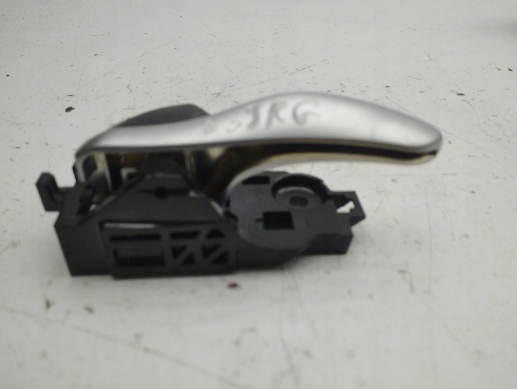 фото №7, Toyota c-hr i 2020 ліва сторона ручка внутрішнє