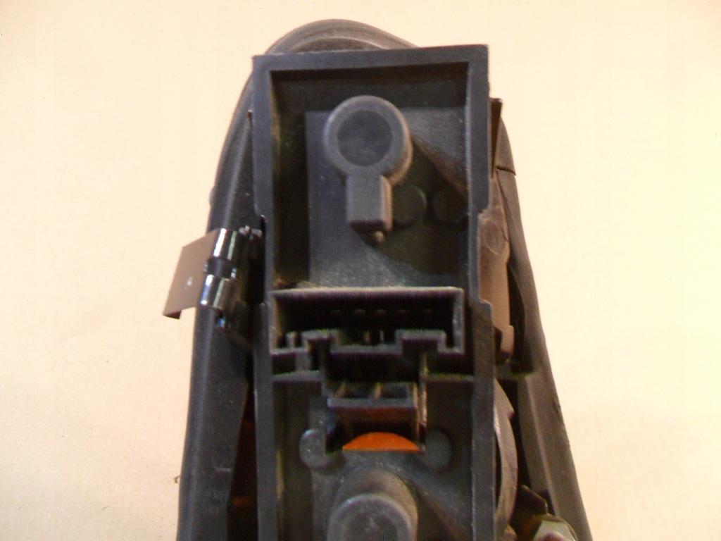 фото №14, Лампа правая задняя mini one 1,6i 2004