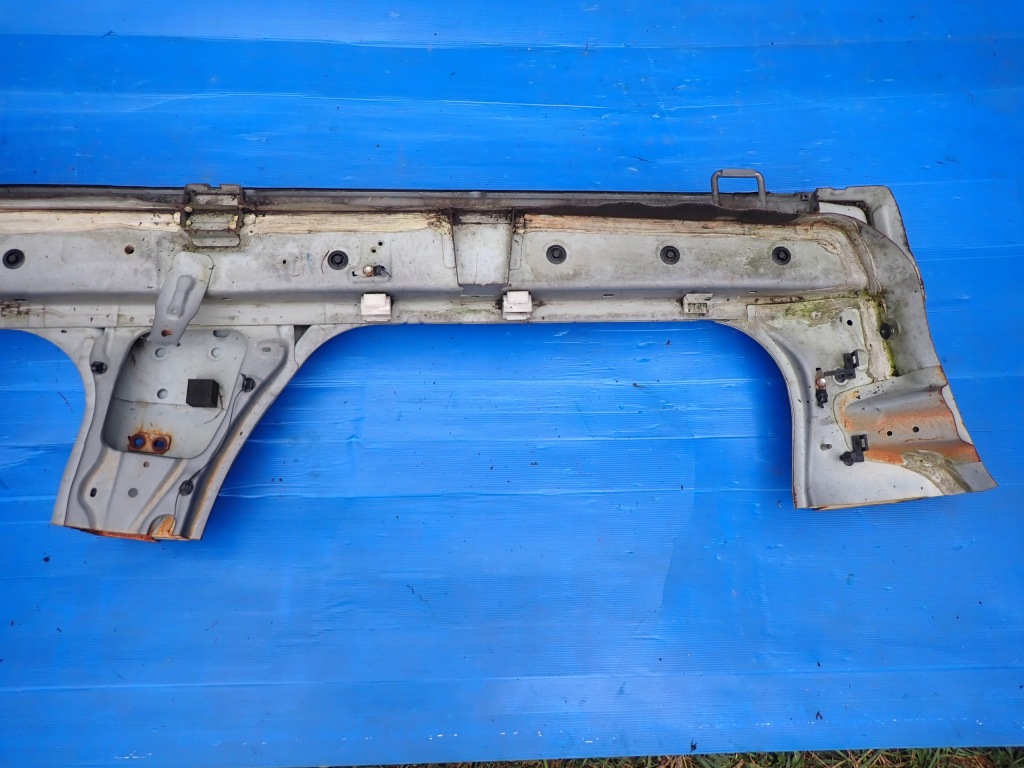 Suzuki swift mk7 5d 10- mk7 поріг правий Ціна