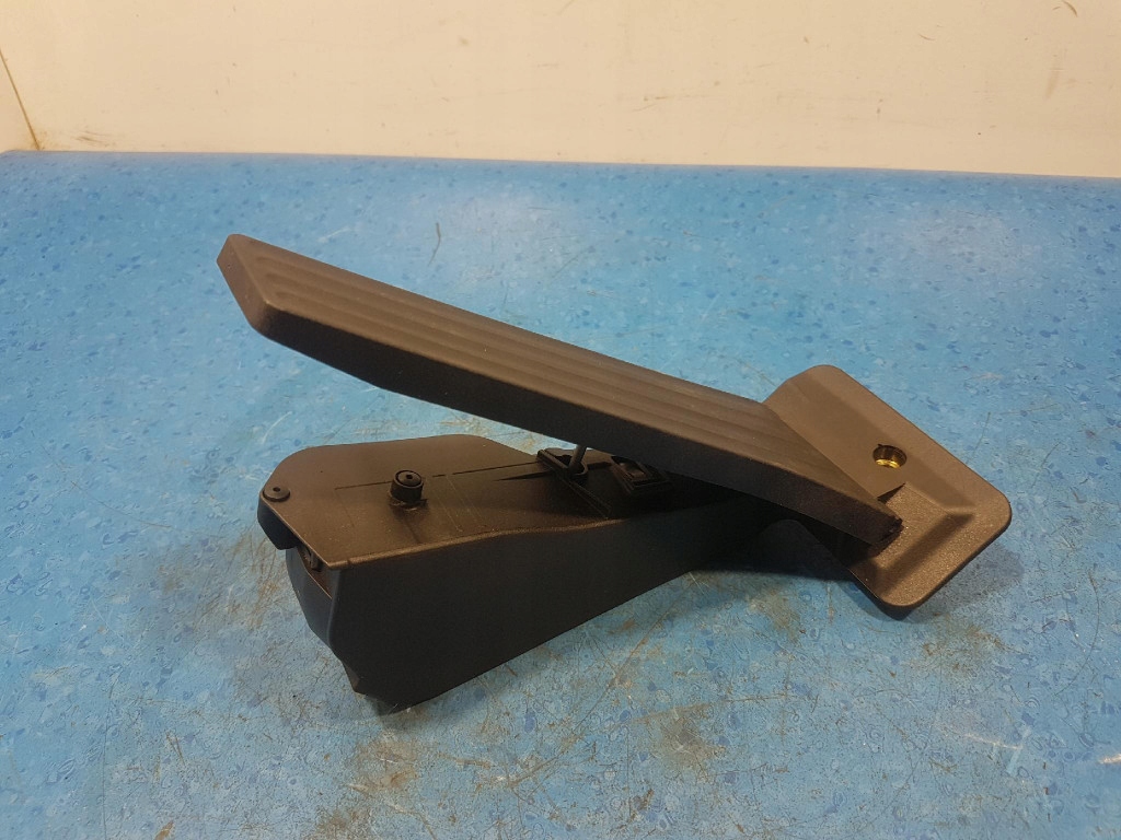 фото №5, Bmw 7 g11 педаль газа 6859999