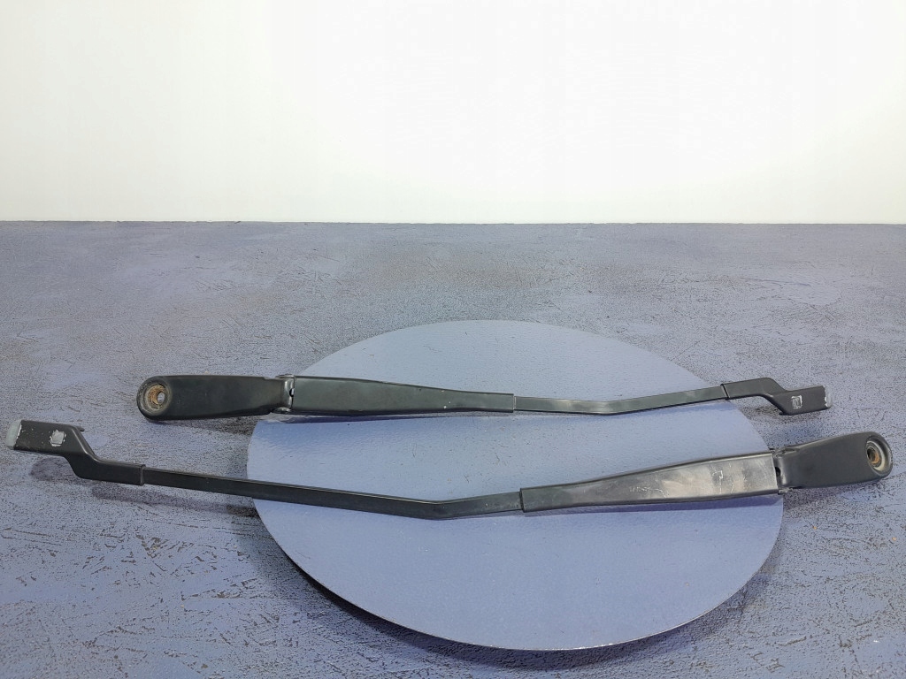 фото №1, Volvo s80 ii рычаги дворник перед 30655054 30796019