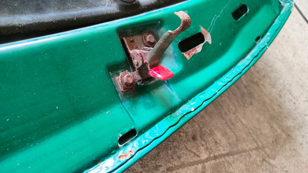 фото №9, Капот крышка двигателя mercedes vito w638