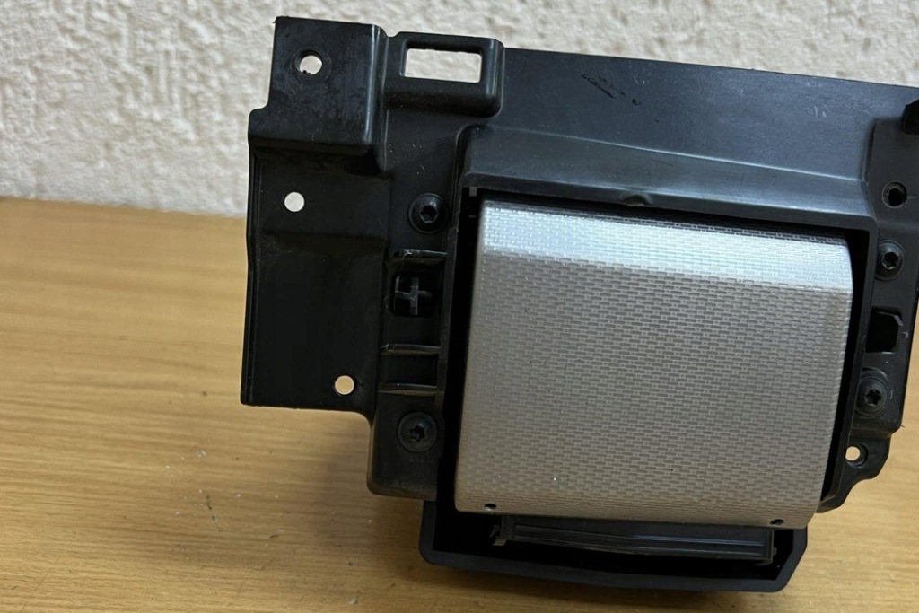 фото №10, Решётка радиатора jaguar xf x260 gx63018b09ab дизель 2017