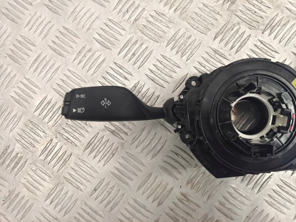 фото №3, Bmw f40 переключатель комбинированный 5a0fb96