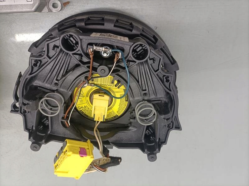 Подушка подушка безопасности водителя пассажира ремни vw transporter t5 7h1880200c с Разборки