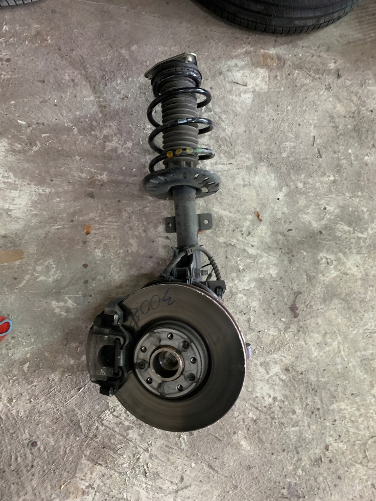 фото №1, Peugeot 3008 ii 5008 ii амортизационная стойка поворотный кулак правая