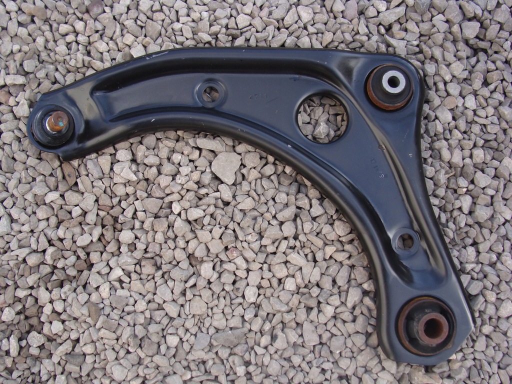 фото №1, Рычаг левый nissan micra k13 note ii !!!