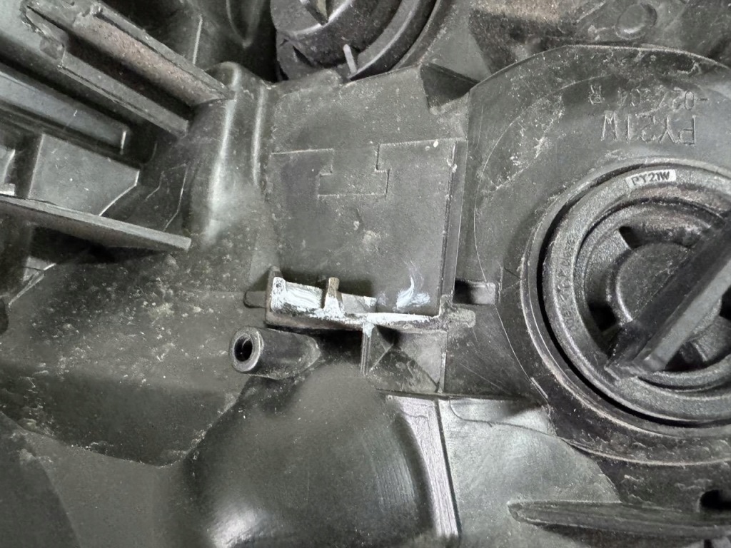 фото №9, Лампа права перед renault trafic iii 3 14-