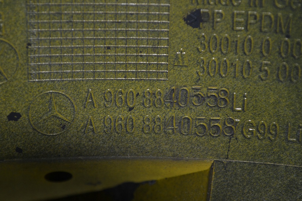 фото №11, Молдинг захист pod фара ліва actros mp4 кутик