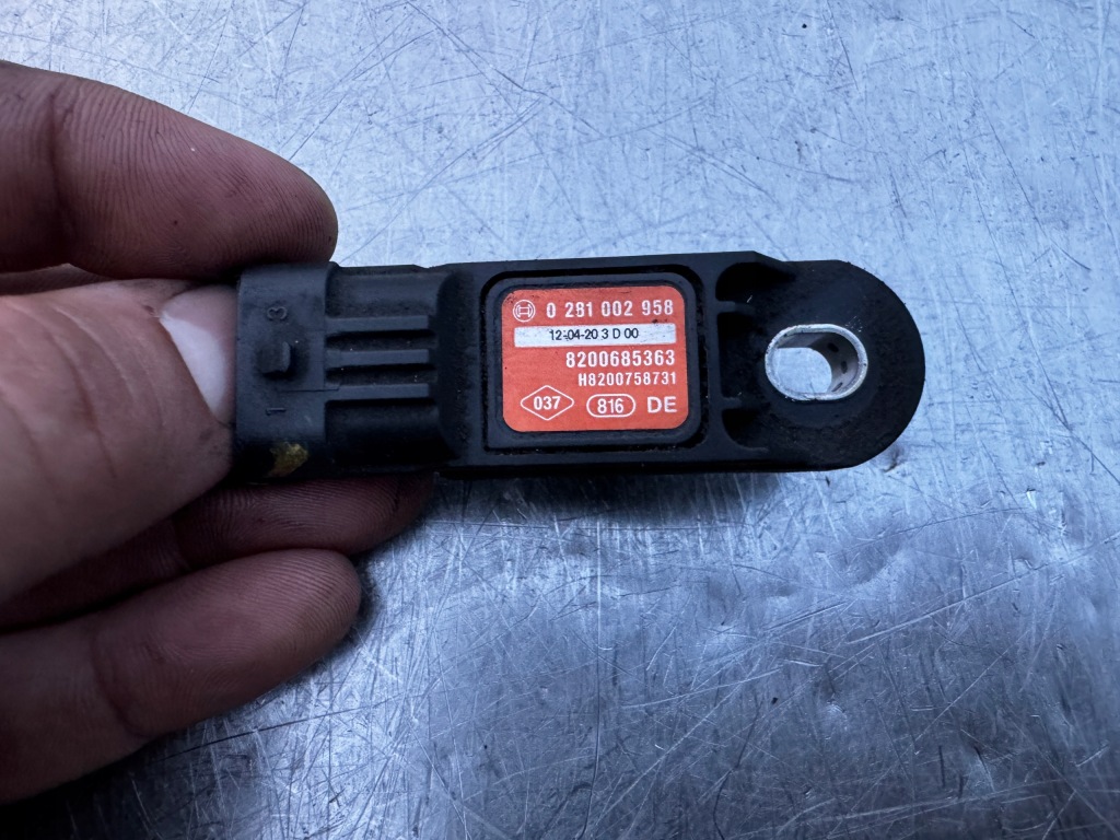 Купити Датчик тиску колектор впускний renault megane 0281002958 8200685363