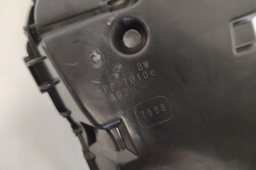 фото №10, Коробка запобіжників lexus nx _z1_ 8211278 2.5l hybrid 114kw 2022