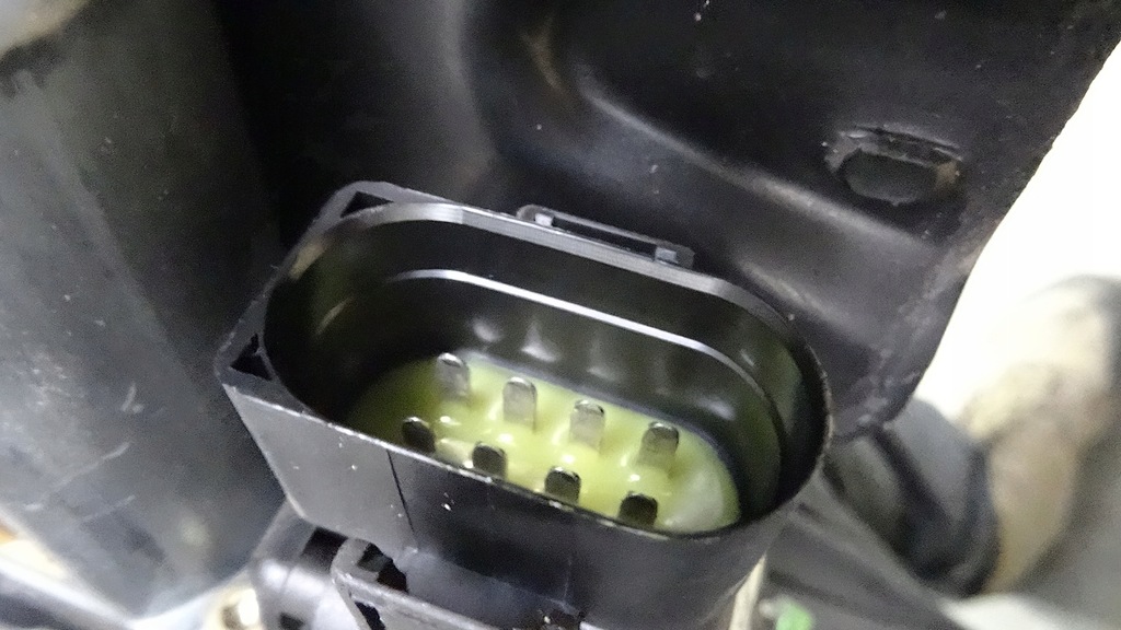 фото №10, Audi a8 d2 рамка підйомник скло лівий перед 4d0959801g