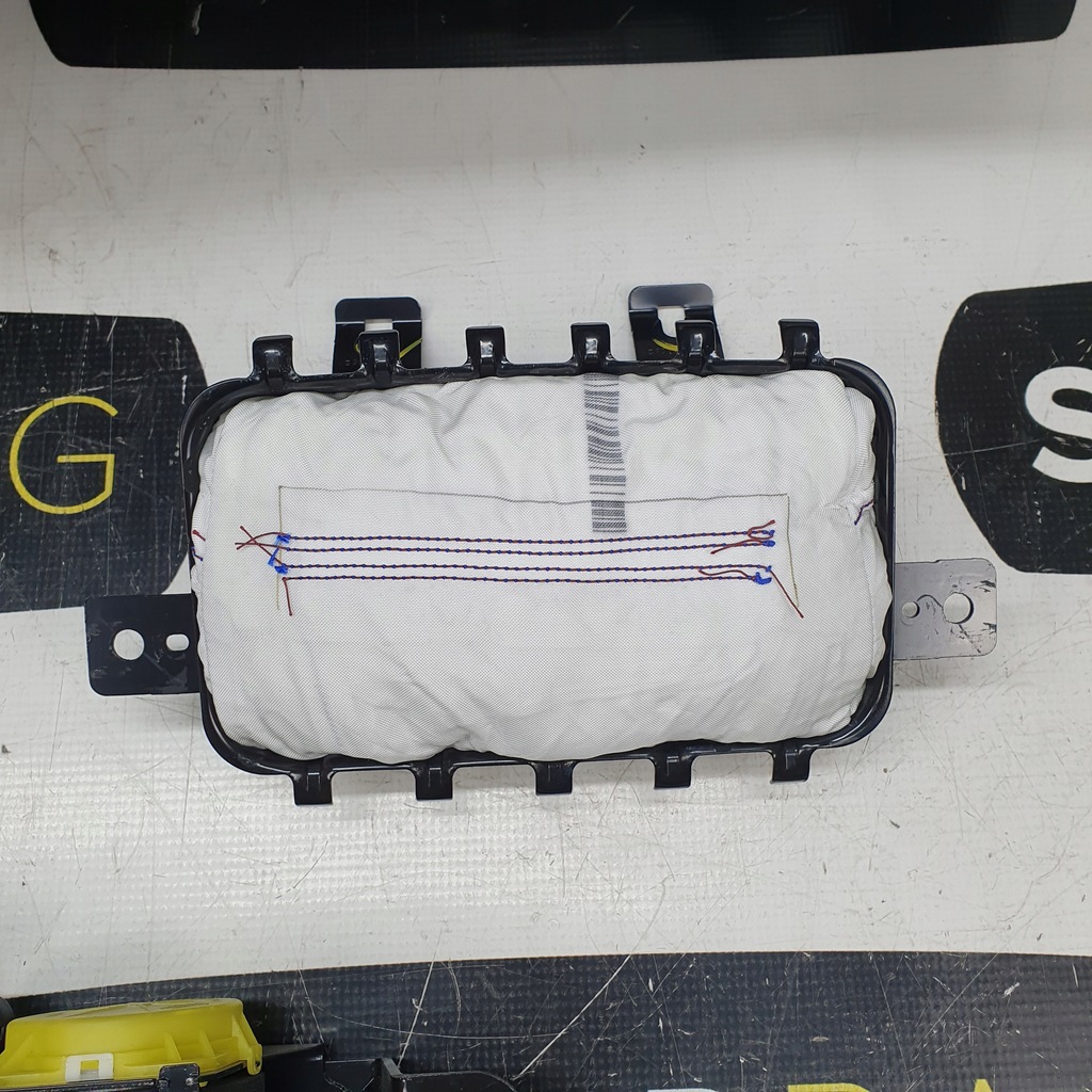 фото №7, I10 iii 3 приборная панель консоль подушки безопасности ремни подушка безопасности