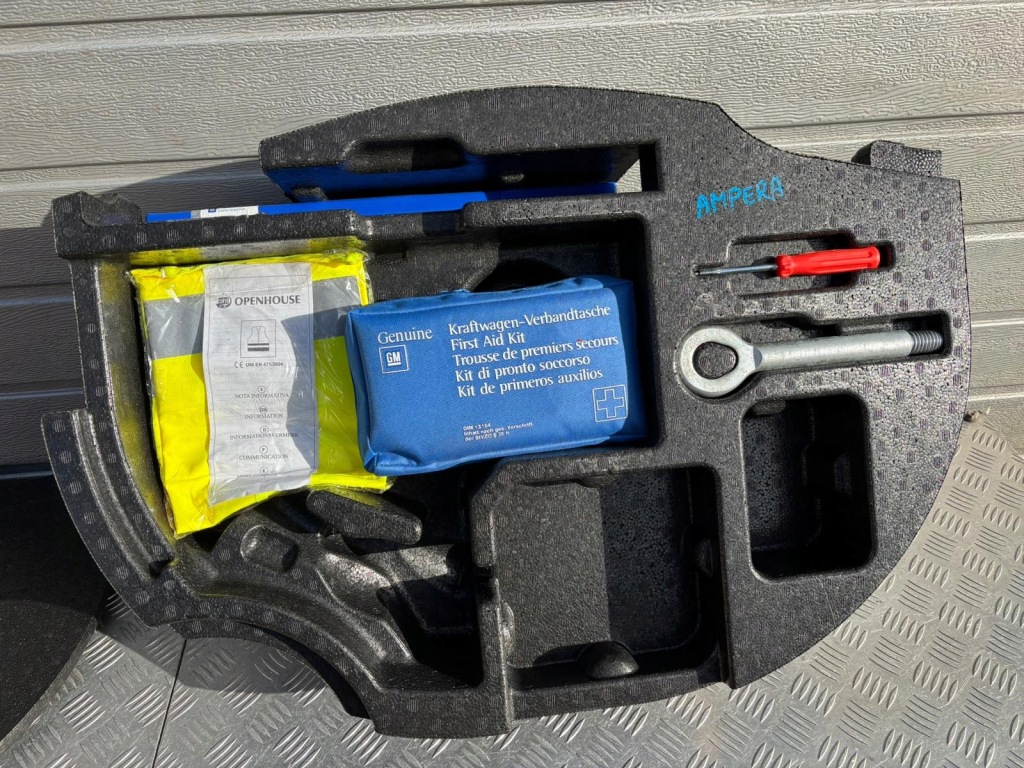 Купити Opel ampera вкладиш багажника пінополістирол 42403545