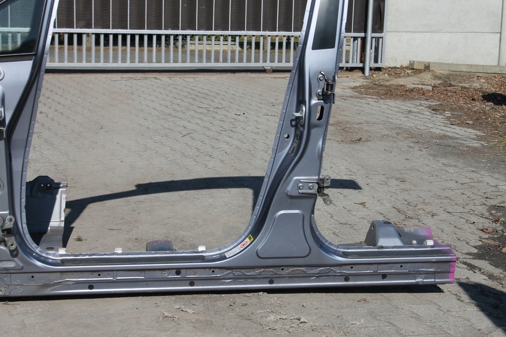 фото №7, Четверть левый перед блок двигателя порог toyota verso 09-18