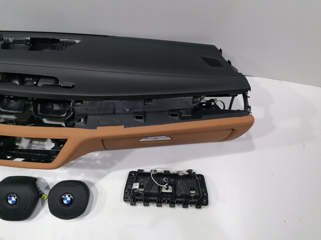 фото №8, Bmw 7 g11 g12 приборная панель консоль подушка безопасности подушки безопасности ремни оригинал демонтаж