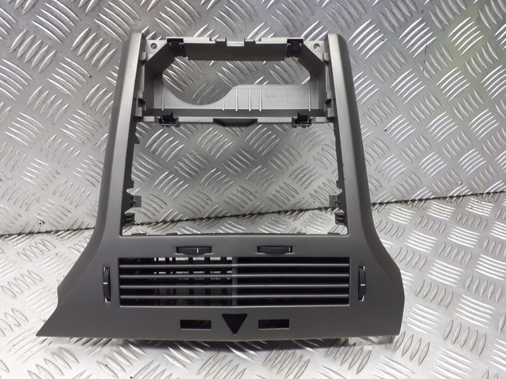 фото №1, Консоль средняя opel astra h 1.6 24465731
