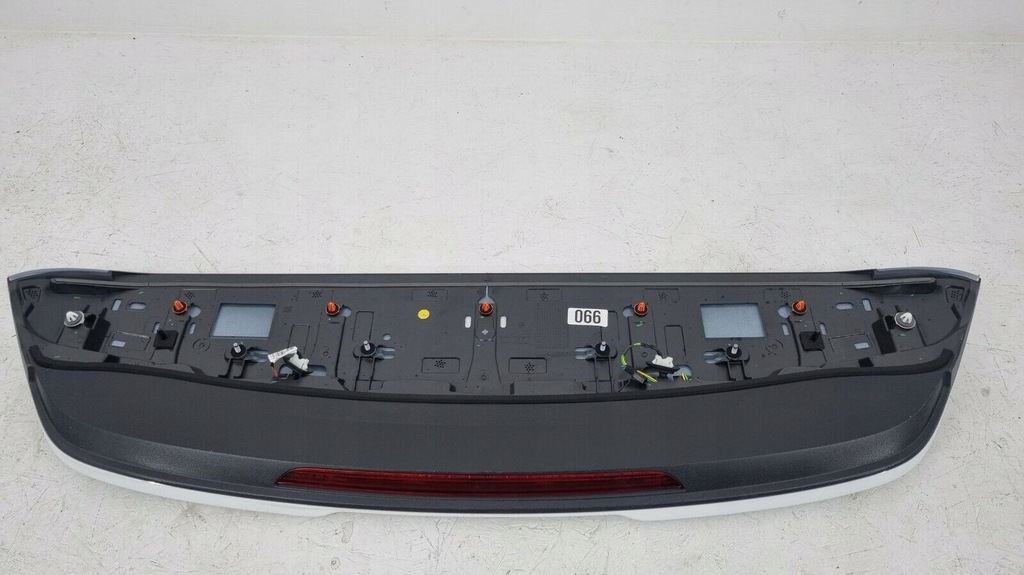 фото №9, Audi a3 8y s line s3 2020- sportback спойлер крышка багажника задняя 8y4827933a