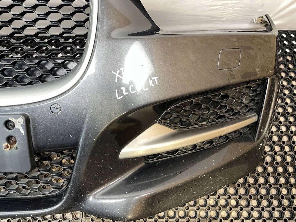 фото №6, Бампер перед передній pdc решітка радіатора jaguar xe x760 r-sport код лакофарбового покриття: lkt 15-