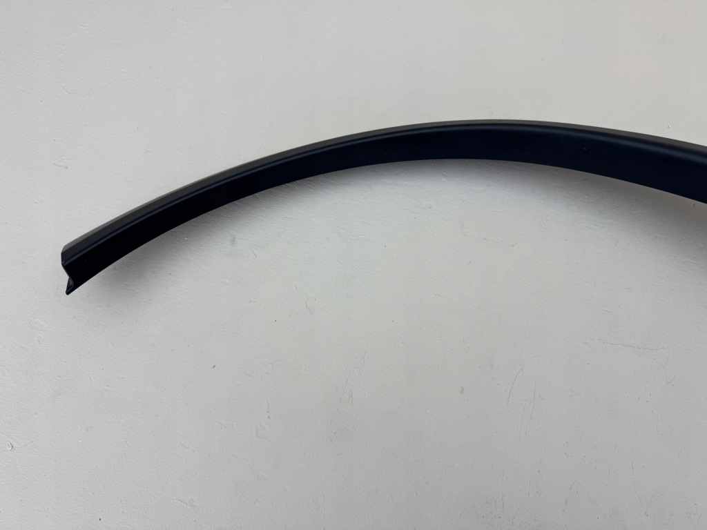 фото №12, Tesla model x 16r- молдинг накладка крыла левый задняя 1035290-00