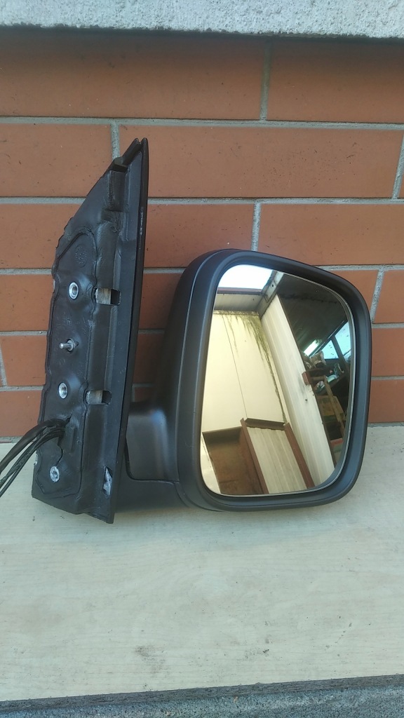 фото №1, Vw caddy 2003-2020 - правое 5pin + 3 антенны