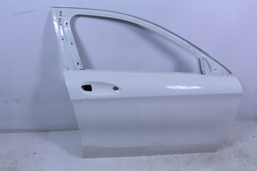 Купити Двері правий перед mercedes w156 gla