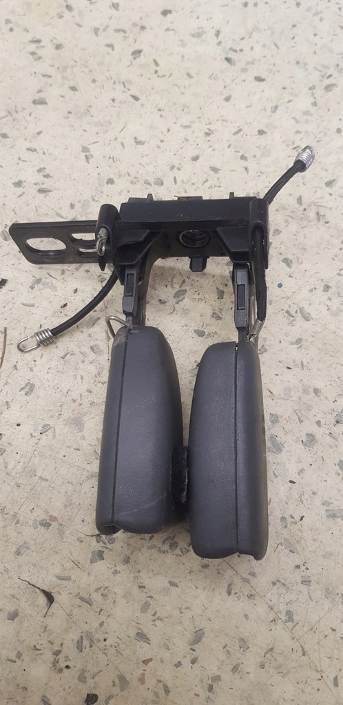 фото №2, Клипса замок поперечина задняя сиденье volvo v70 s70