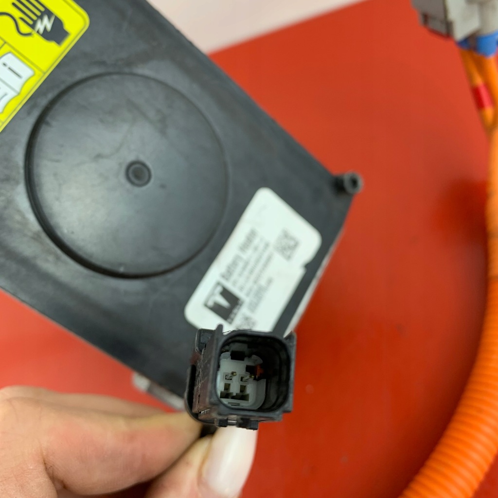 фото №5, Отопитель нагреватель аккумулятора оригинальная tesla model s 138901-00-j